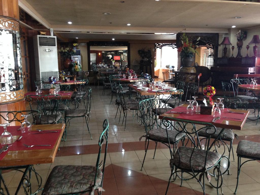 Pearlmont Hotel Cagayan de Oro Exterior photo
