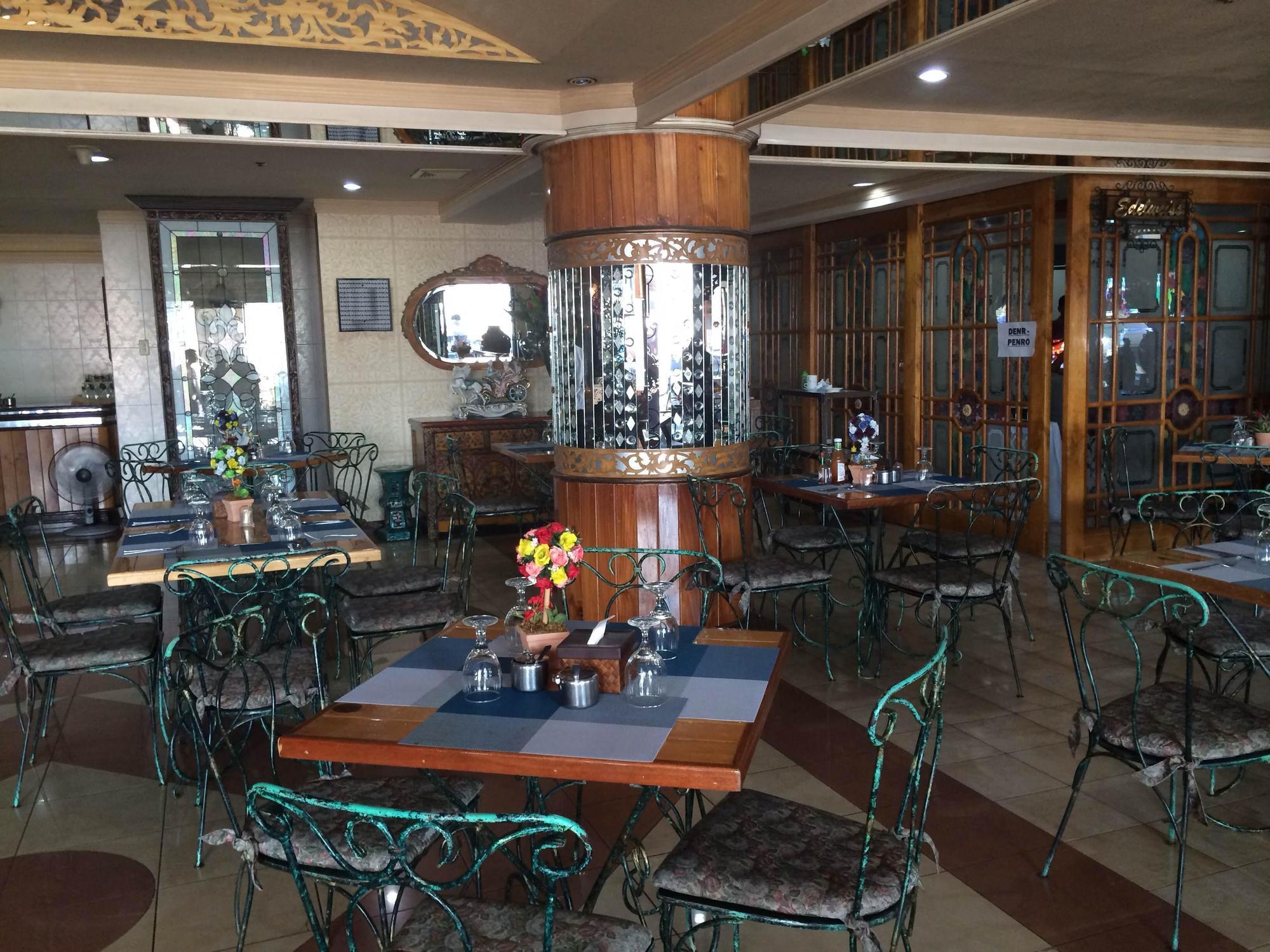 Pearlmont Hotel Cagayan de Oro Exterior photo